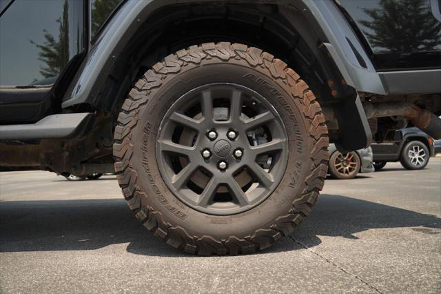 used 2021 Jeep Gladiator car, priced at $33,924