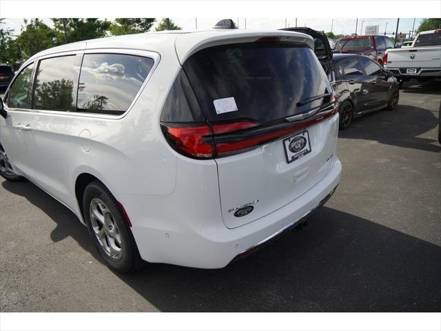 new 2024 Chrysler Pacifica car, priced at $49,331