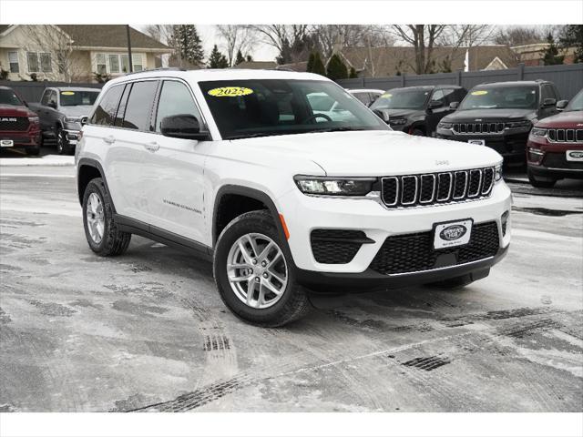 new 2025 Jeep Grand Cherokee car, priced at $42,575