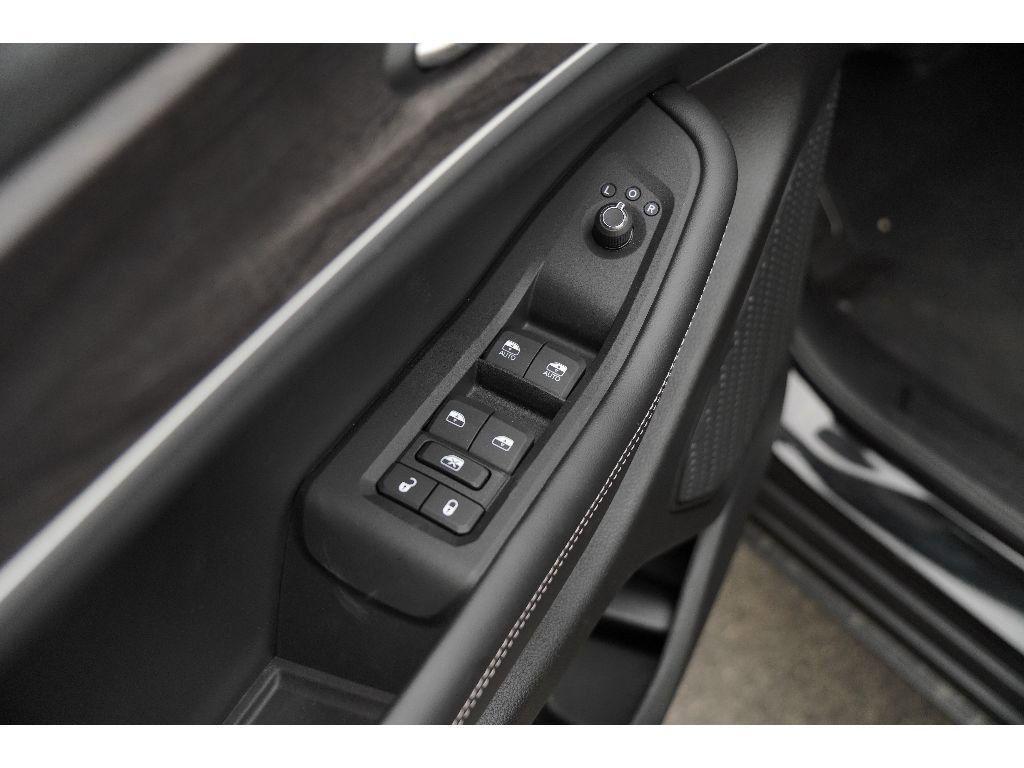 new 2025 Jeep Grand Cherokee L car, priced at $44,137