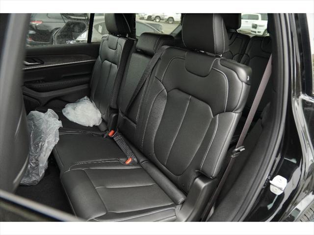new 2025 Jeep Grand Cherokee L car, priced at $46,672