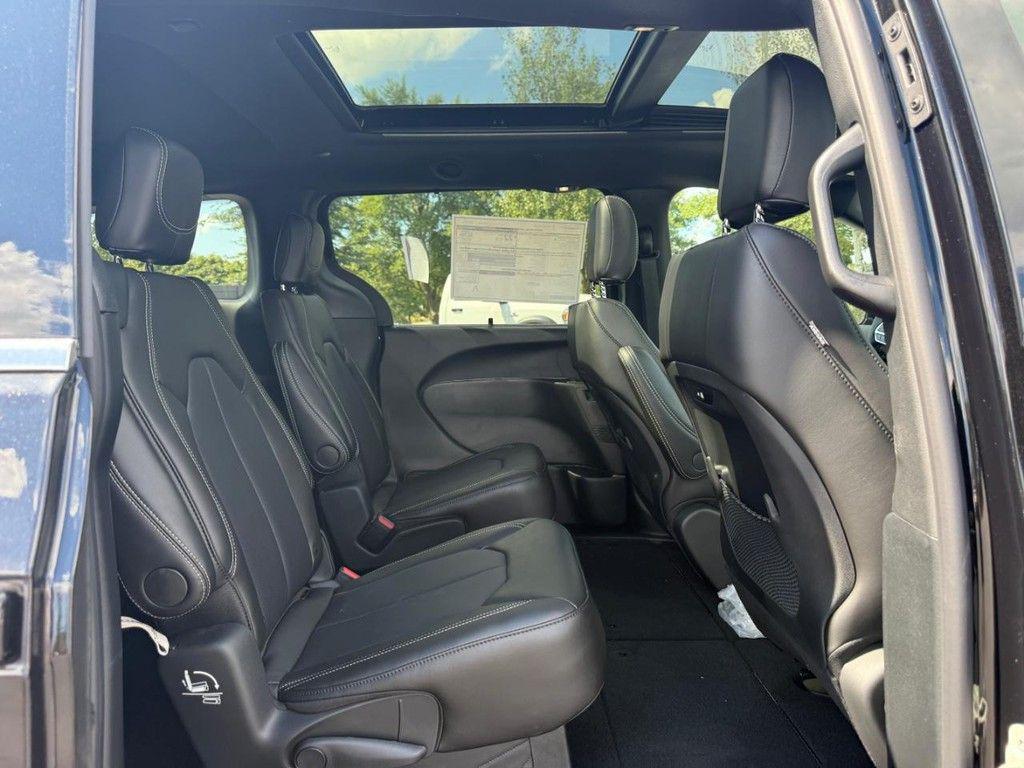 new 2026 Chrysler Pacifica car, priced at $44,595