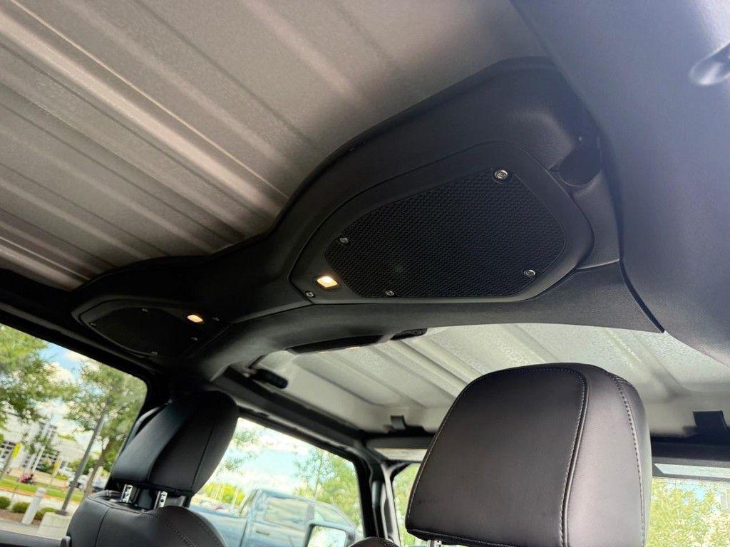 new 2025 Jeep Wrangler car, priced at $59,347