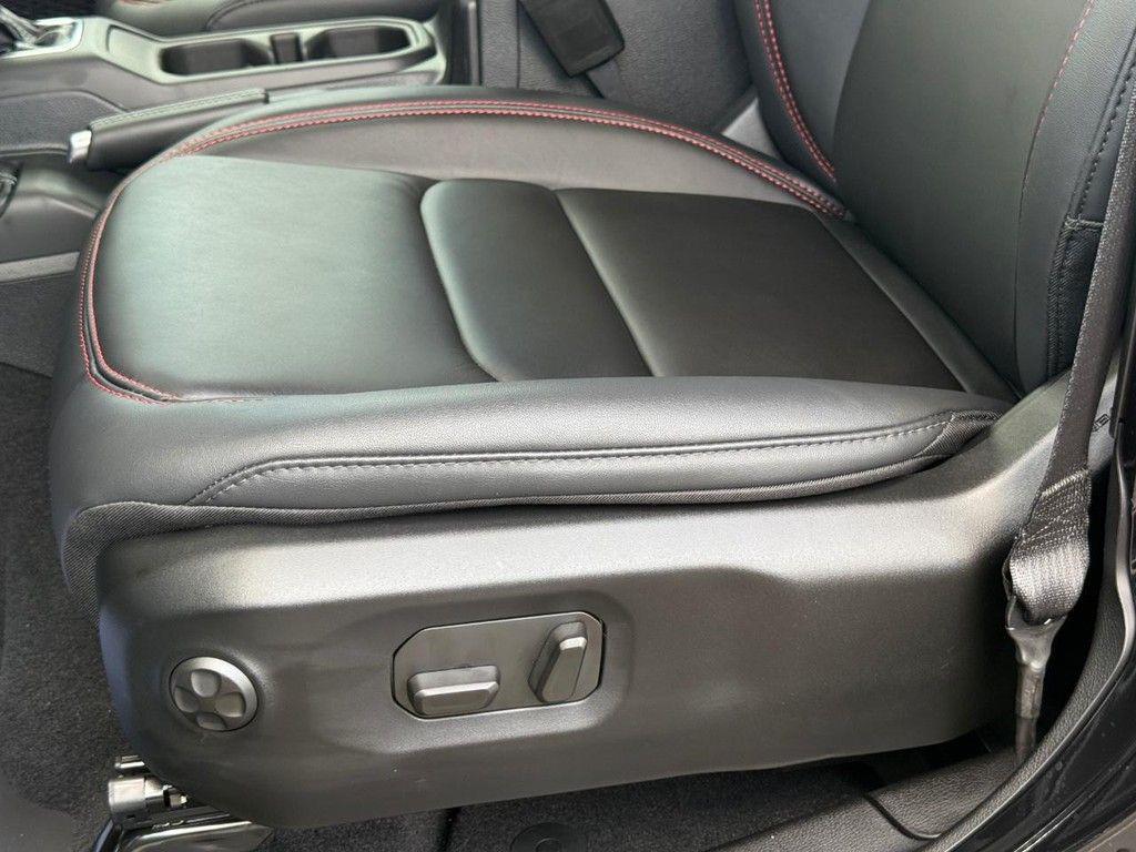 new 2025 Jeep Wrangler car, priced at $59,347