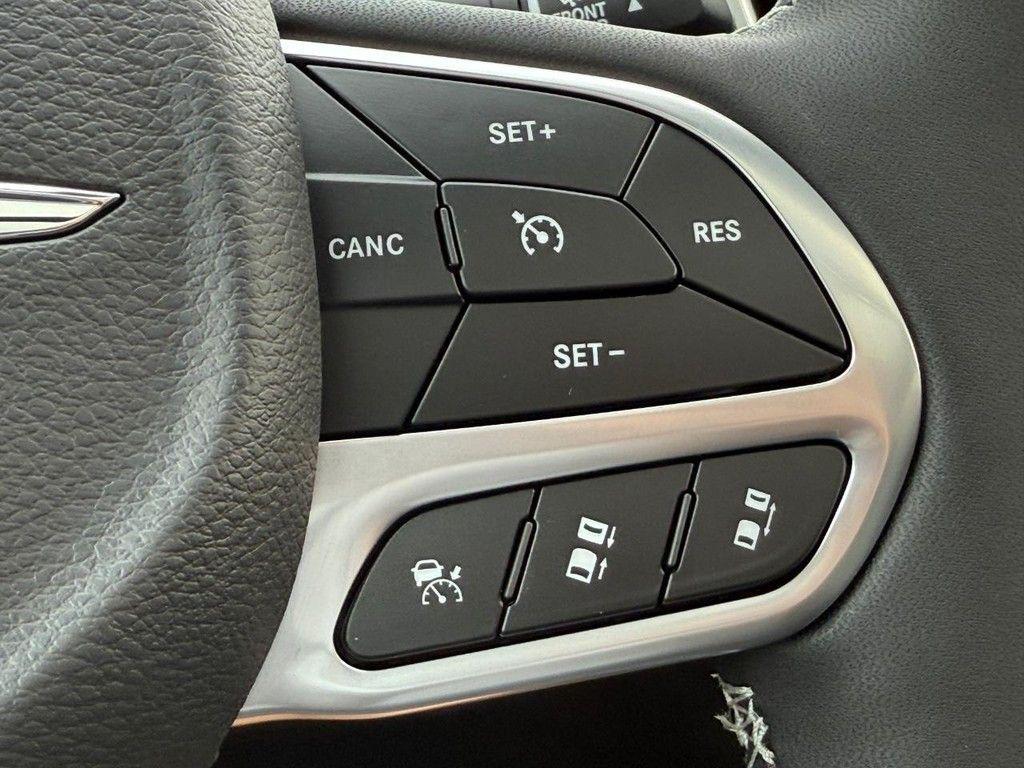 new 2026 Chrysler Pacifica car, priced at $43,871