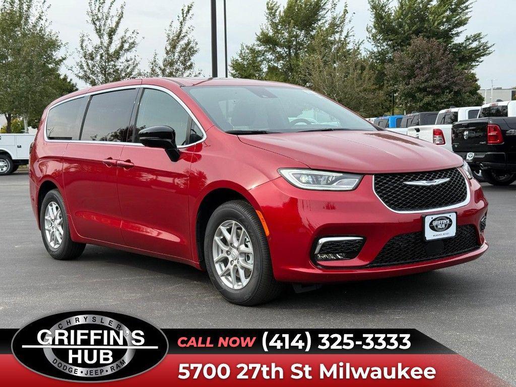 new 2026 Chrysler Pacifica car, priced at $43,871