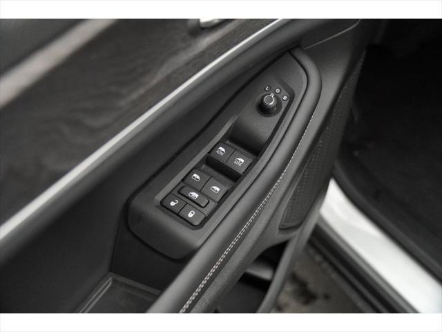 new 2025 Jeep Grand Cherokee L car, priced at $45,524