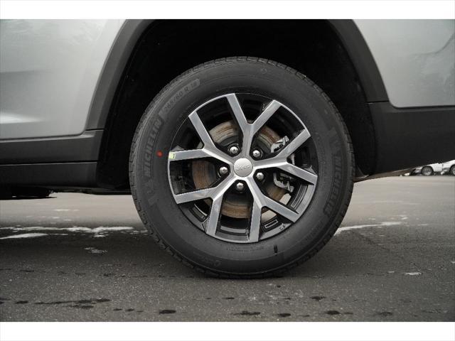 new 2025 Jeep Grand Cherokee L car, priced at $46,917