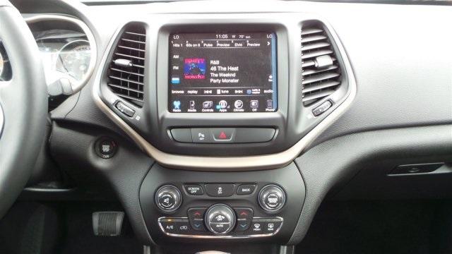 used 2017 Jeep Cherokee car