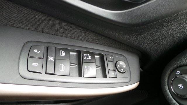 used 2017 Jeep Cherokee car