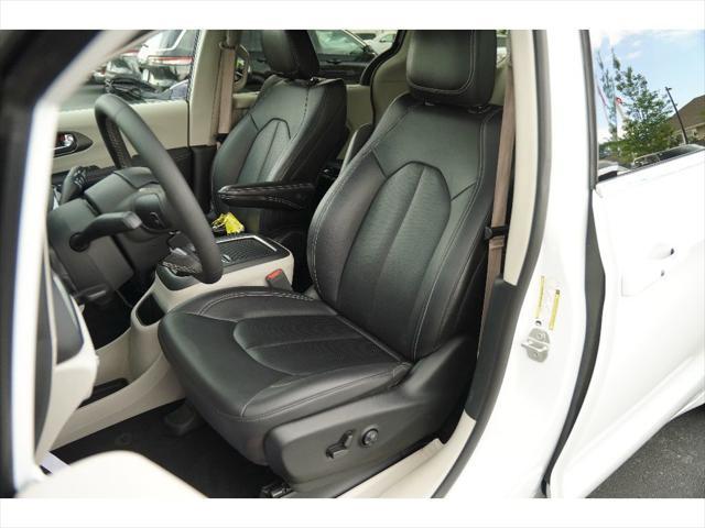 used 2024 Chrysler Pacifica car, priced at $29,865