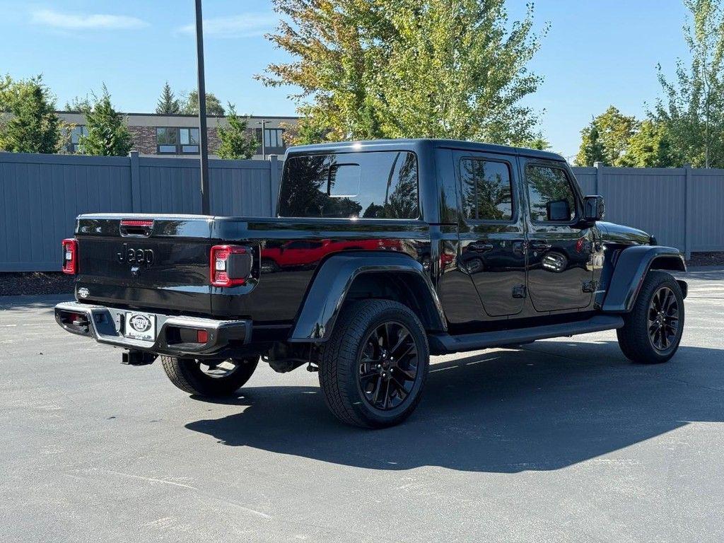 used 2021 Jeep Gladiator car, priced at $35,542