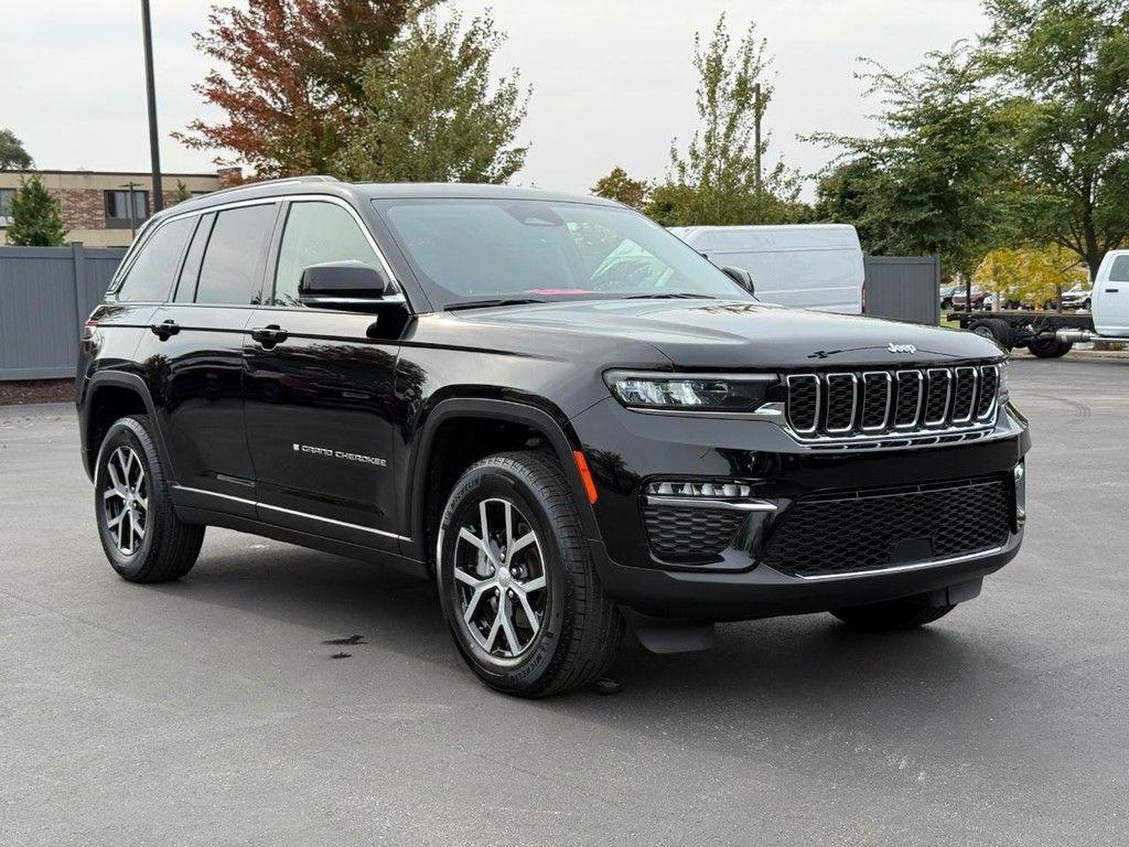used 2023 Jeep Grand Cherokee car, priced at $35,997
