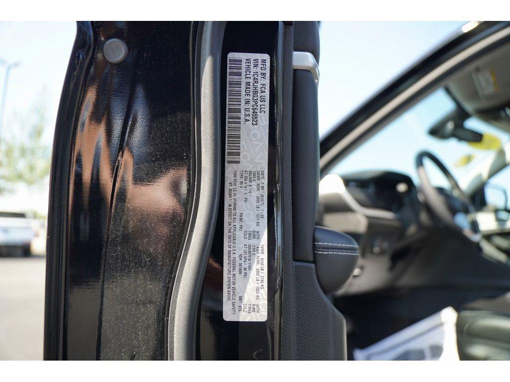 used 2023 Jeep Grand Cherokee car, priced at $35,997