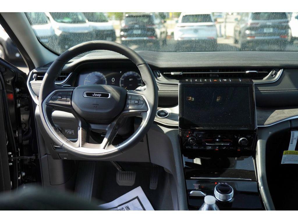 used 2023 Jeep Grand Cherokee car, priced at $35,997