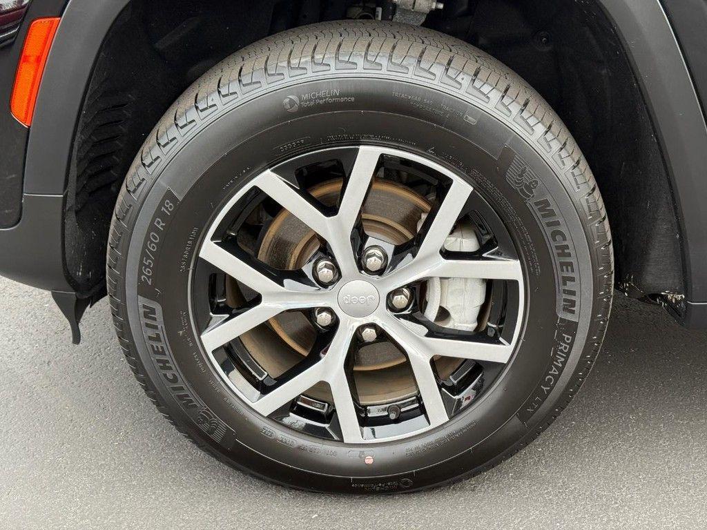 used 2023 Jeep Grand Cherokee car, priced at $35,997