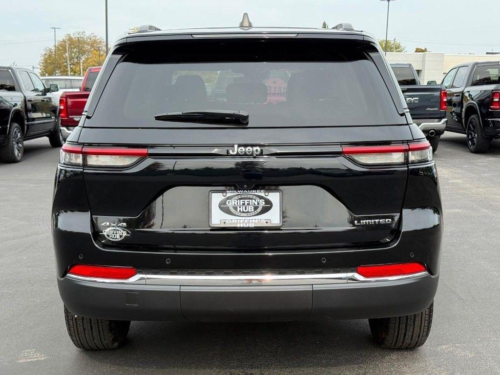used 2023 Jeep Grand Cherokee car, priced at $35,997