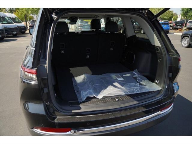 used 2023 Jeep Grand Cherokee car, priced at $39,999