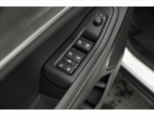 new 2025 Jeep Grand Cherokee car, priced at $54,307