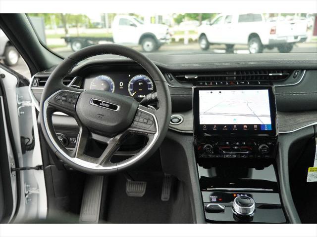 new 2025 Jeep Grand Cherokee car, priced at $54,307