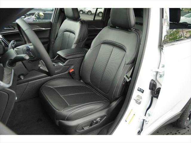 new 2025 Jeep Grand Cherokee car, priced at $52,183