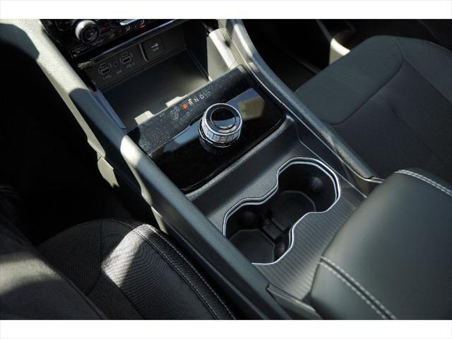 new 2025 Jeep Grand Cherokee car, priced at $40,772