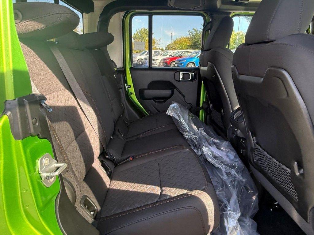 new 2025 Jeep Gladiator car, priced at $51,155