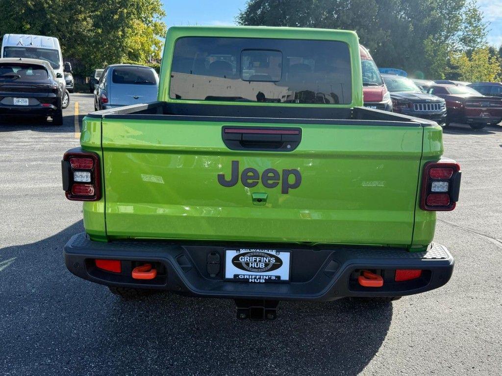new 2025 Jeep Gladiator car, priced at $51,155