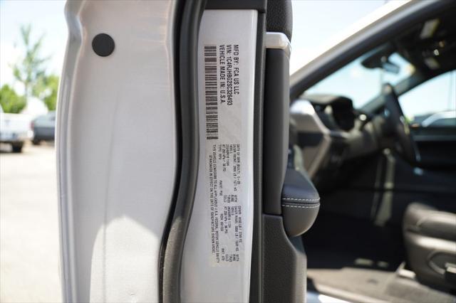 new 2025 Jeep Grand Cherokee car, priced at $43,773