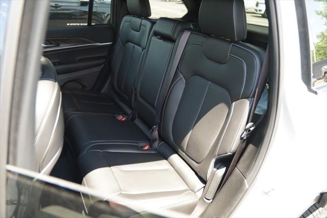 new 2025 Jeep Grand Cherokee car, priced at $43,773