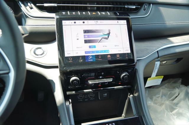 new 2025 Jeep Grand Cherokee car, priced at $43,773