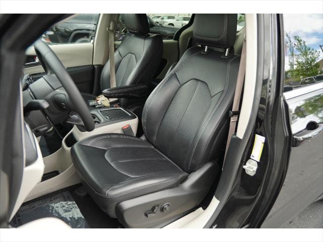 used 2023 Chrysler Pacifica Hybrid car, priced at $29,975