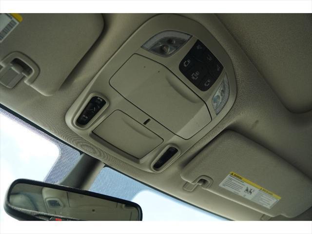 used 2023 Chrysler Pacifica car, priced at $28,398