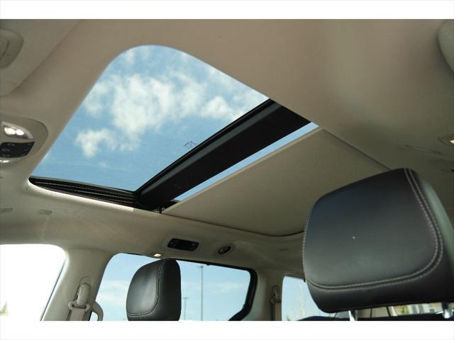 used 2023 Chrysler Pacifica car, priced at $28,398