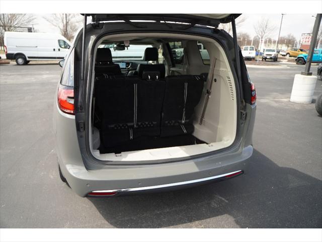 used 2023 Chrysler Pacifica car, priced at $28,398