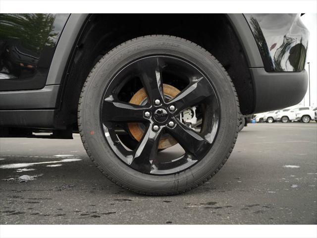 new 2025 Jeep Grand Cherokee car, priced at $50,226