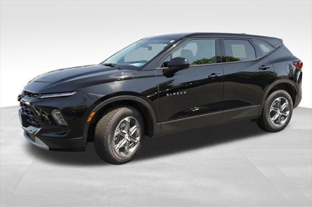 used 2025 Chevrolet Blazer car, priced at $35,972