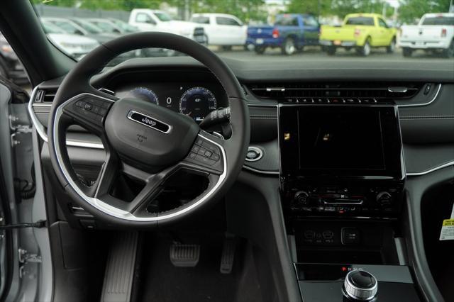 new 2024 Jeep Grand Cherokee car, priced at $43,553