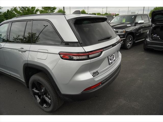 new 2024 Jeep Grand Cherokee car, priced at $42,253