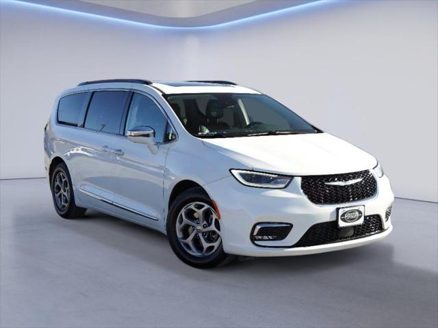 used 2022 Chrysler Pacifica car, priced at $27,200