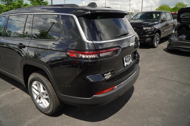 new 2024 Jeep Grand Cherokee L car, priced at $40,099