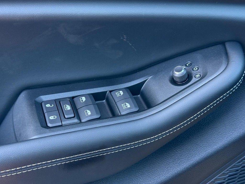 new 2025 Jeep Grand Cherokee car, priced at $43,754