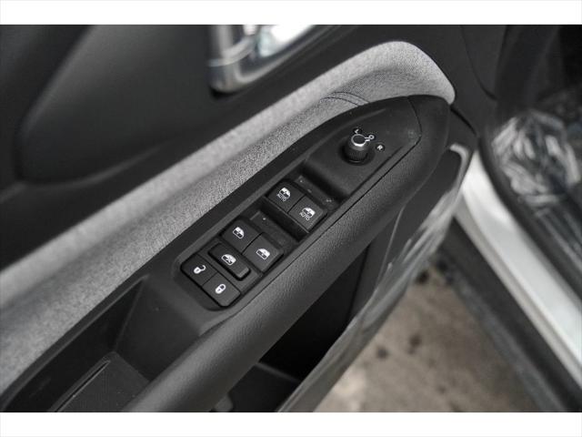new 2025 Jeep Compass car, priced at $27,879