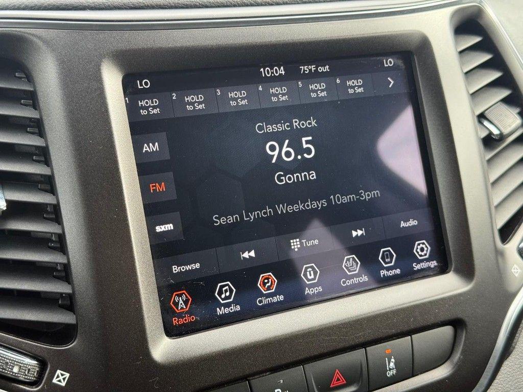 used 2022 Jeep Cherokee car, priced at $24,899