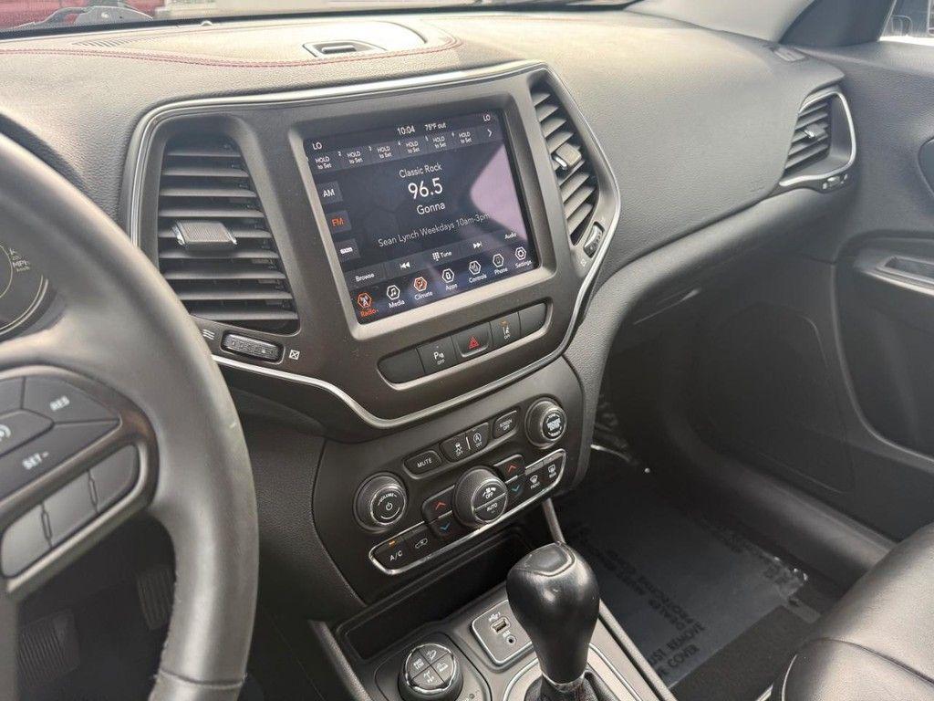 used 2022 Jeep Cherokee car, priced at $24,899