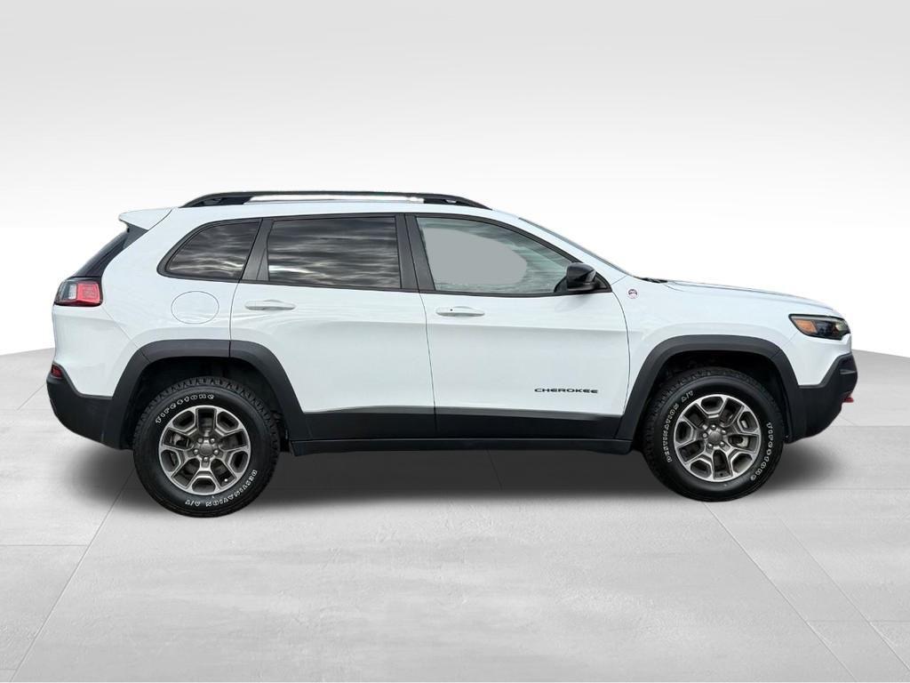 used 2022 Jeep Cherokee car, priced at $24,899