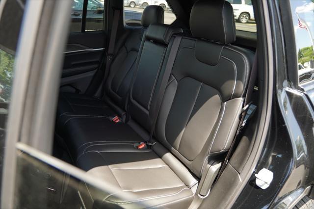 new 2025 Jeep Grand Cherokee car, priced at $43,773