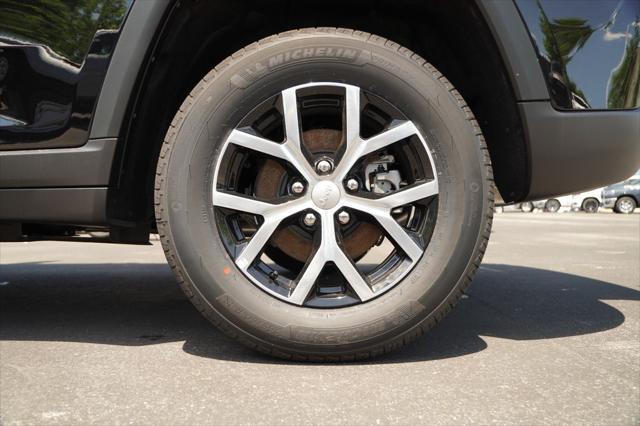 new 2025 Jeep Grand Cherokee car, priced at $43,773