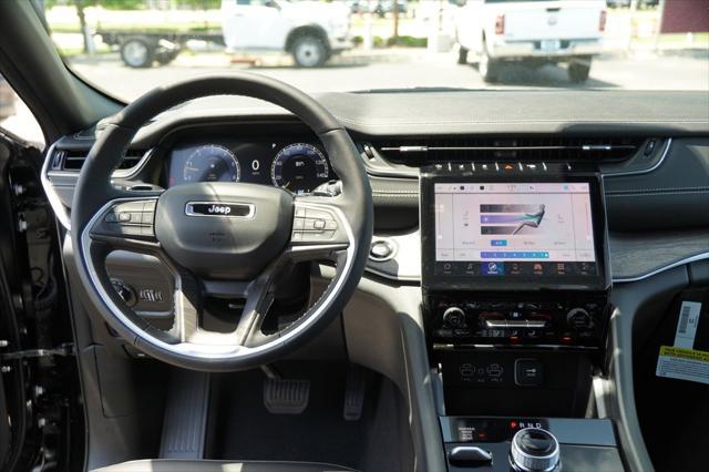 new 2025 Jeep Grand Cherokee car, priced at $43,773