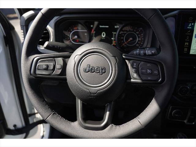 new 2025 Jeep Wrangler car, priced at $46,230